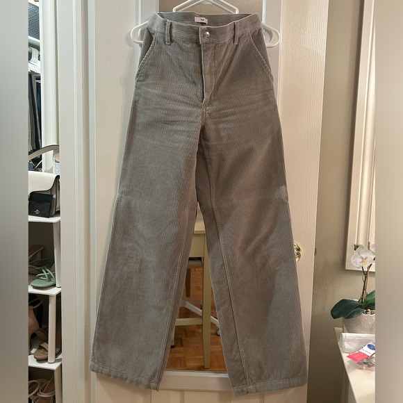 TNA Pants - TNA Women’s Olive Green Corduroy Pants, size 2